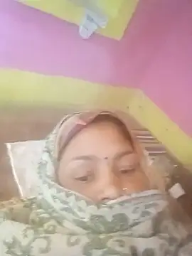 Snapshot of Julilodhi8695 chatting on 02.12.26 Julilodhi8695 online show from 02.12.26