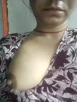 Snapshot of Julilodhi8695 chatting on 04.15.26 Julilodhi8695 online show from 04.15.26