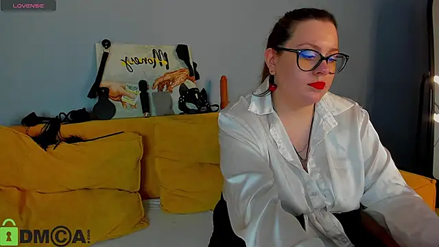 Snapshot of Valery_Grand chatting on 02.17.26 Valery Grand online show from 02.17.26