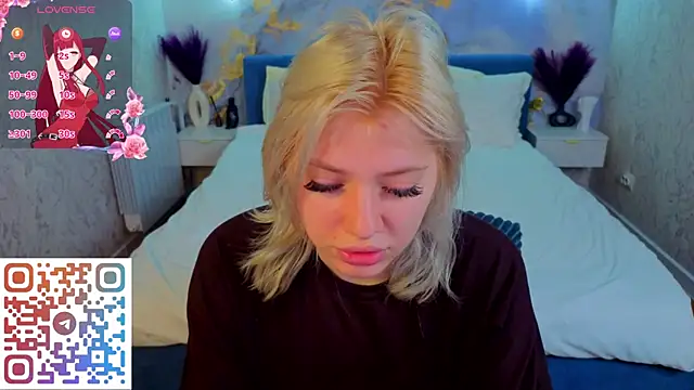 Snapshot of Kate_Krose chatting on 05.15.26 Kate Krose online show from 05.15.26