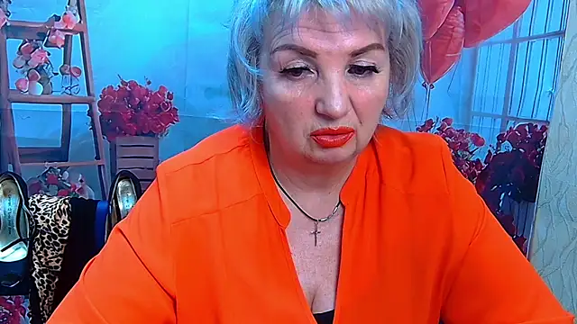 Snapshot of RenataDaster chatting on 04.10.26 RenataDaster online show from 04.10.26