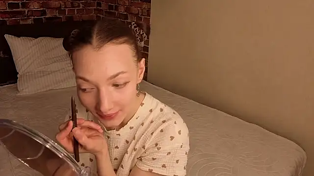 Snapshot of Lollyops chatting on 02.25.26 Lollyops online show from 02.25.26