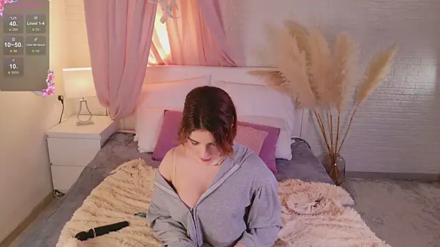 mmm  yes online show from 02.04.26