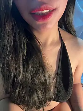 Snapshot of QuynhAnh_2k1 chatting on 02.23.26 QuynhAnh 2k1 online show from 02.23.26