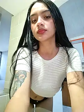 Snapshot of cynliu chatting on 02.04.26 cynliu online show from 02.04.26