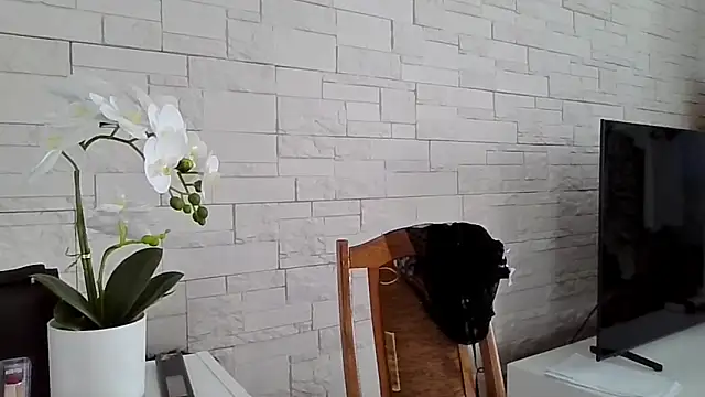 Snapshot of JuliaLovely chatting on 06.16.26 JuliaLovely online show from 06.16.26