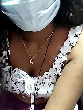 Snapshot of Nasha_04 chatting on 03.26.26 Nasha 04 online show from 03.26.26