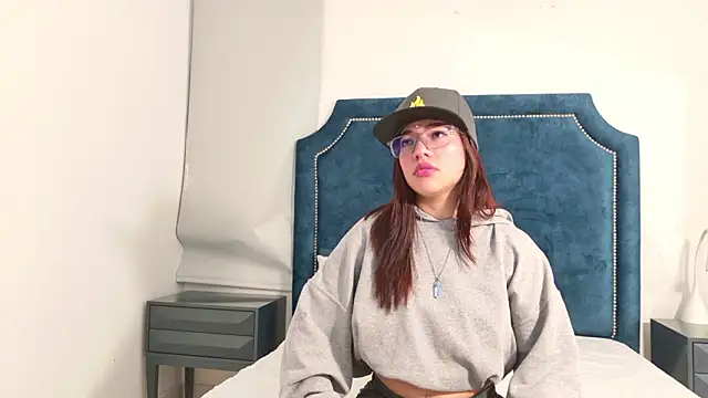 AntonellaBons online show from 03.05.26