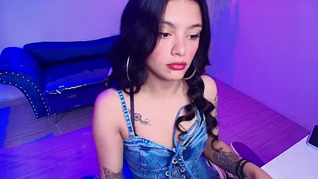 Maddie T18 online show from 04.08.26