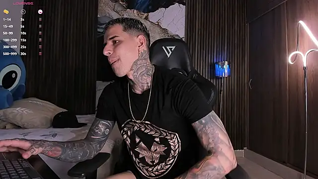 Snapshot of trisstann_ chatting on 02.19.26 trisstann online show from 02.19.26