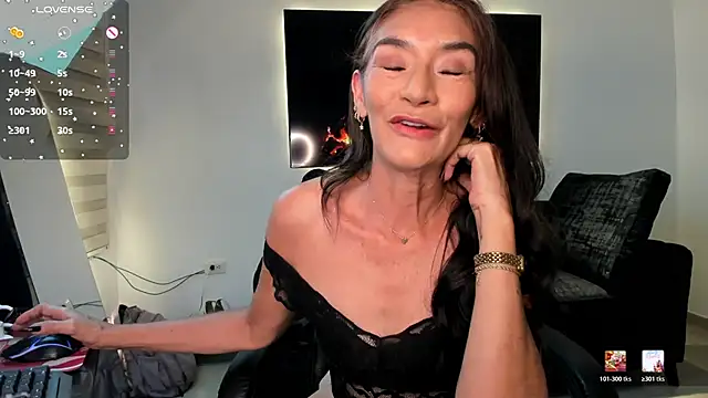 Snapshot of Emma_Mendozaa chatting on 06.22.26 Emma Mendozaa online show from 06.22.26