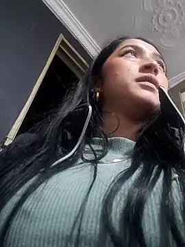 Snapshot of Maitebigboobs chatting on 02.03.26 Maitebigboobs online show from 02.03.26