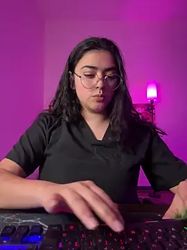 Snapshot of Ales_Kitten_Live chatting on 02.19.26 Ales Kitten Live online show from 02.19.26