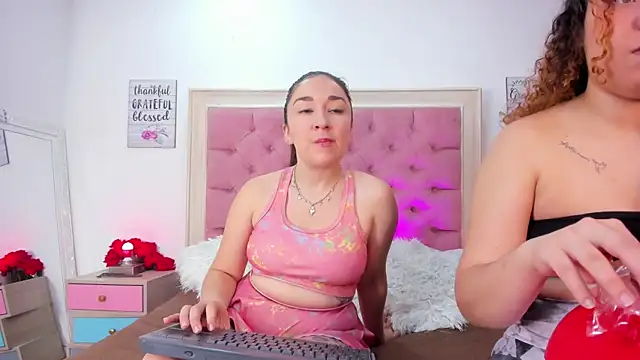 AmbarClarck online show from 02.23.26