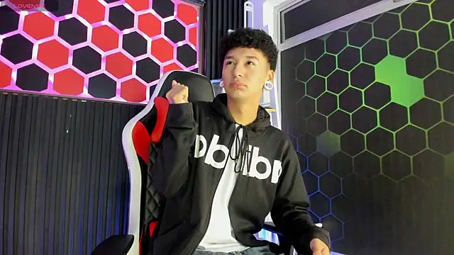 David Banks  online show from 04.17.26