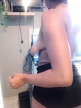 LADY-NESH online show from 04.17.26