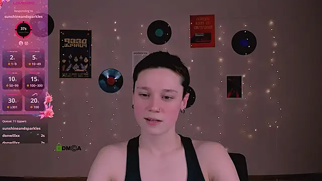 Snapshot of emi_fade chatting on 02.28.26 emi fade online show from 02.28.26