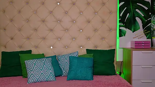 AwaMax online show from 03.26.26