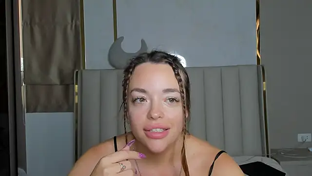 Snapshot of stellaa_quenn chatting on 02.09.26 stellaa quenn online show from 02.09.26