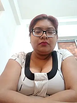 Elie Hallway online show from 02.03.26