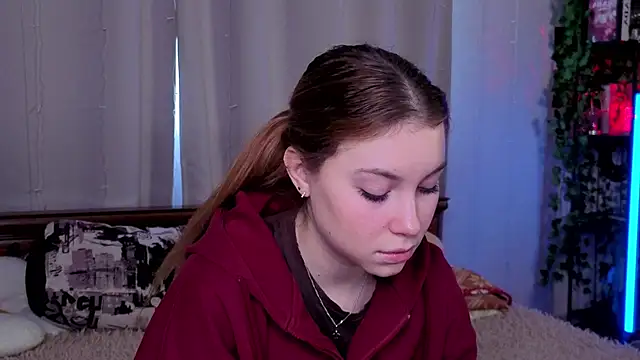 JadwigaTagliavia online show from 02.06.26