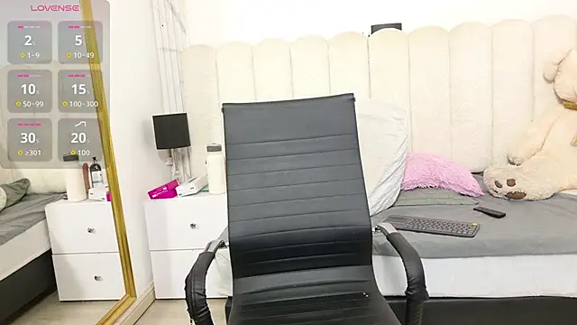 Snapshot of Abi_dolll chatting on 02.23.26 Abi dolll online show from 02.23.26