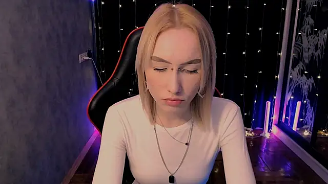 Snapshot of crybambi chatting on 02.10.26 crybambi online show from 02.10.26