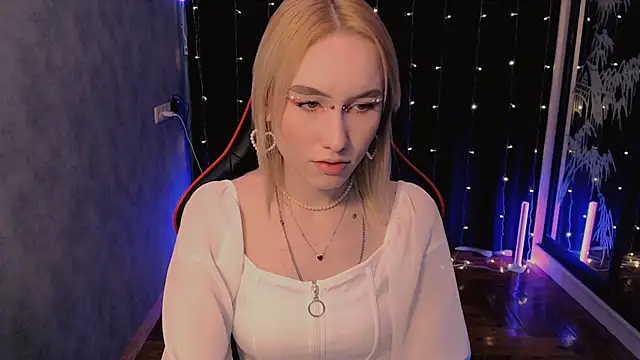 Snapshot of crybambi chatting on 02.18.26 crybambi online show from 02.18.26