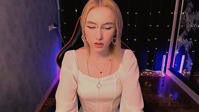 Snapshot of crybambi chatting on 02.20.26 crybambi online show from 02.20.26