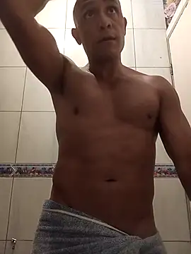 Snapshot of djmorenoo chatting on 02.20.26 djmorenoo online show from 02.20.26