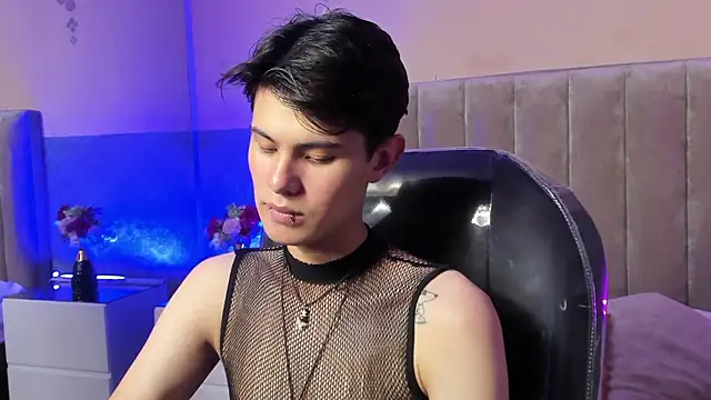 Snapshot of Derek_Sinn chatting on 03.14.26 Derek Sinn online show from 03.14.26