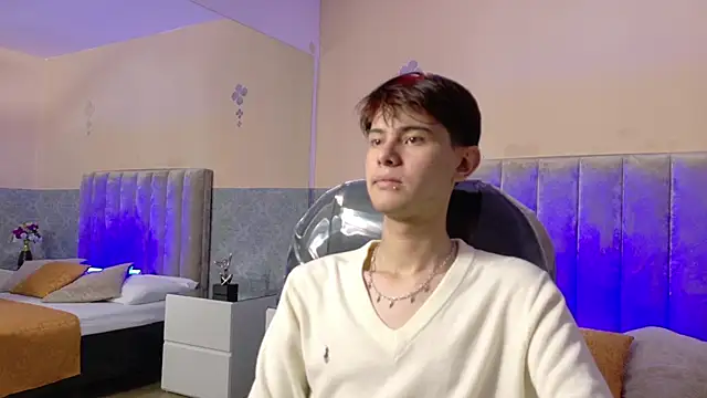 Snapshot of Derek_Sinn chatting on 04.02.26 Derek Sinn online show from 04.02.26