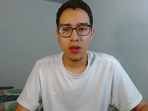 Snapshot of NickFin chatting on 05.02.26 NickFin online show from 05.02.26