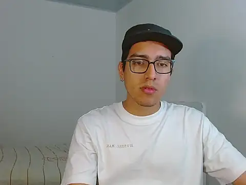 Snapshot of NickFin chatting on 07.07.26 NickFin online show from 07.07.26