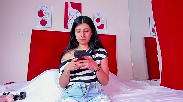 Snapshot of EmmaWilliamss4 chatting on 02.03.26 EmmaWilliamss4 online show from 02.03.26