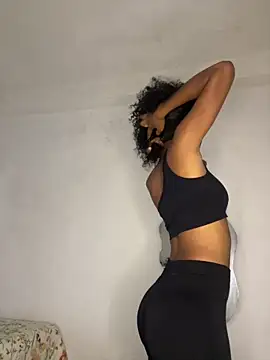 LIA PARKERR online show from 03.19.26