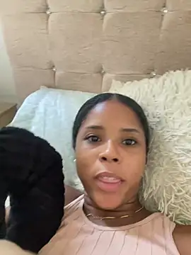 LIA PARKERR online show from 03.26.26