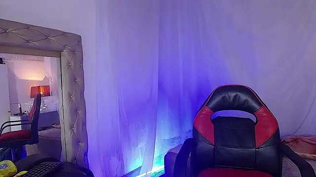 laurasofia45 online show from 04.11.26