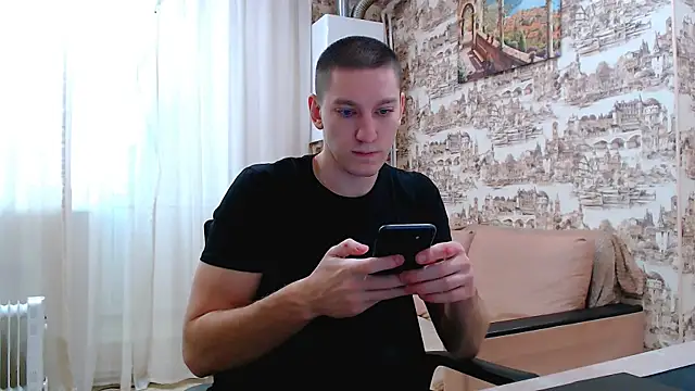 Snapshot of markbodrov chatting on 05.02.26 markbodrov online show from 05.02.26