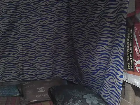 Snapshot of sexymom_siovie chatting on 02.09.26 sexymom siovie online show from 02.09.26