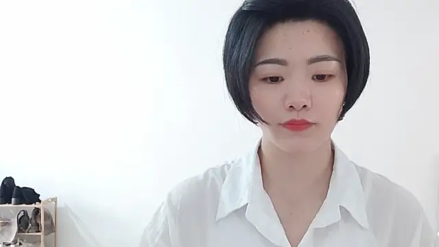 Snapshot of Nikishine chatting on 03.25.26 Nikishine online show from 03.25.26