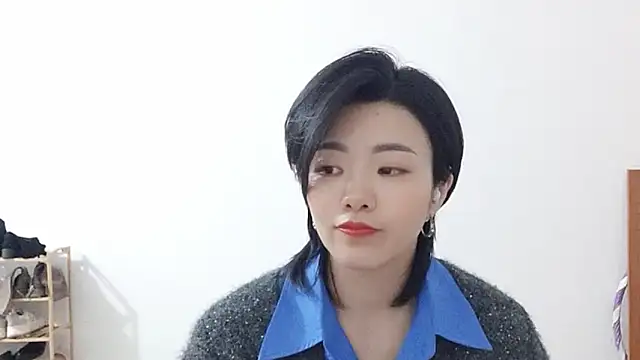 Snapshot of Nikishine chatting on 03.28.26 Nikishine online show from 03.28.26