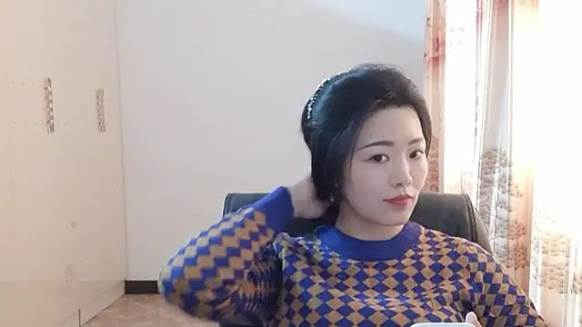 Snapshot of Nikishine chatting on 04.02.26 Nikishine online show from 04.02.26