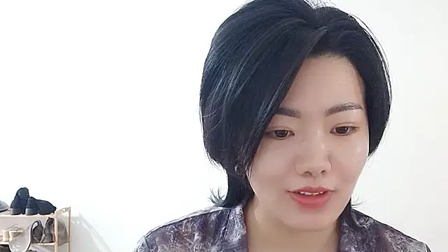 Snapshot of Nikishine chatting on 04.14.26 Nikishine online show from 04.14.26
