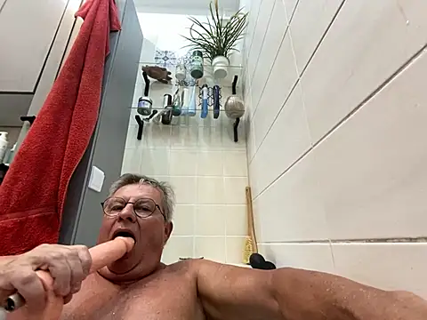 Snapshot of Korni1960 chatting on 03.16.26 Korni1960 online show from 03.16.26