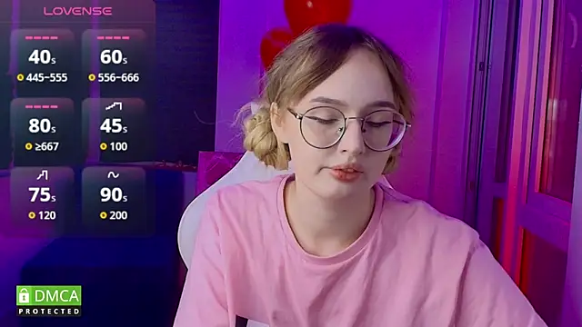 Snapshot of AdeLuna chatting on 02.12.26 AdeLuna online show from 02.12.26