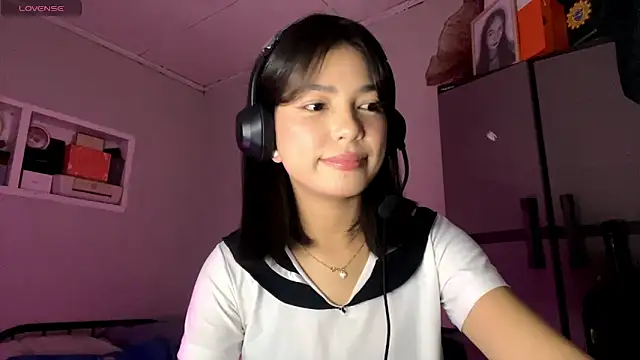 ConstancePorrini online show from 02.03.26