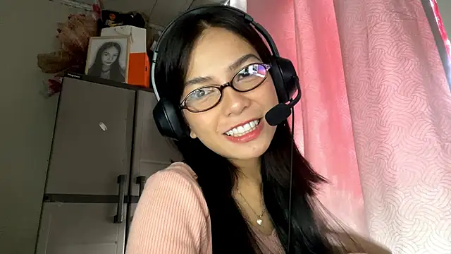 ConstancePorrini online show from 02.19.26