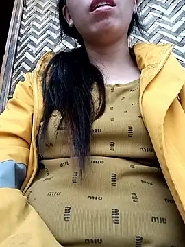 Snapshot of hot-luna- chatting on 03.04.26 hot-luna- online show from 03.04.26