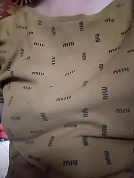 Snapshot of hot-luna- chatting on 04.14.26 hot-luna- online show from 04.14.26